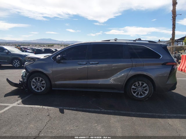Toyota SIENNA XLE 2021 5TDJRKEC5MS031966 Image 14
