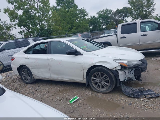 2017 Toyota Camry Se მანქანა იყიდება აუქციონზე, vin: 4T1BF1FK7HU351820, აუქციონის ნომერი: 45869178