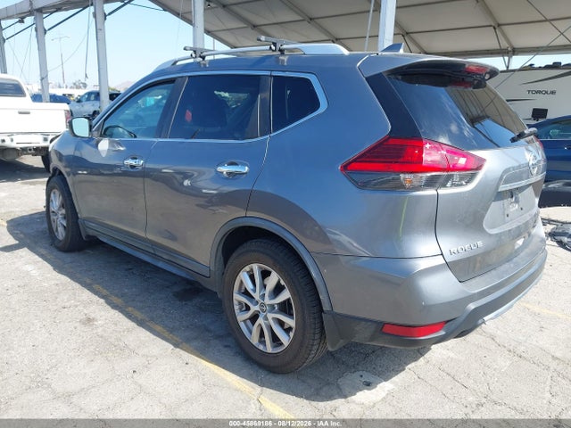 2017 Nissan Rogue Sv მანქანა იყიდება აუქციონზე, vin: KNMAT2MT8HP607827, აუქციონის ნომერი: 45869186