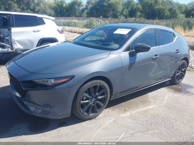 Mazda Mazda3 Premium 2021 JM1BPAMLXM1304306 Image 2