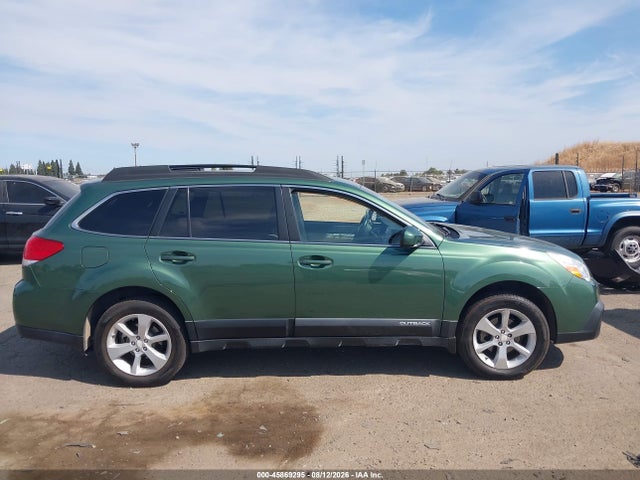 Subaru Outback 2.5i Premium 2014 4S4BRBCC8E3205860 Image 13