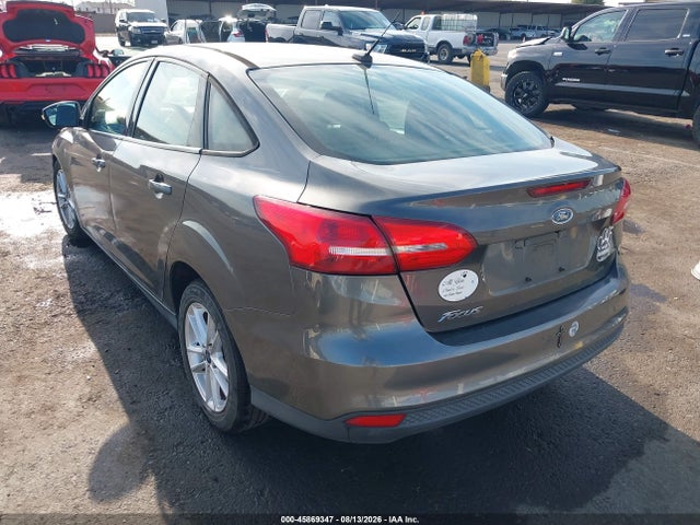 Ford FOCUS SE 2015 1FADP3F2XFL204115 Image 3