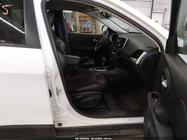 Продаж на аукціоні авто 2015 Jeep Cherokee Trailhawk, vin: 1C4PJMBS9FW786971, номер лоту: 45869355