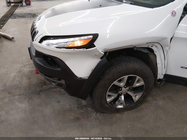 Продаж на аукціоні авто 2015 Jeep Cherokee Trailhawk, vin: 1C4PJMBS9FW786971, номер лоту: 45869355