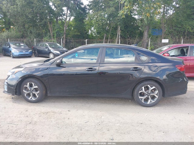 2021 Kia Forte Lxs მანქანა იყიდება აუქციონზე, vin: 3KPF24AD2ME284970, აუქციონის ნომერი: 45869419