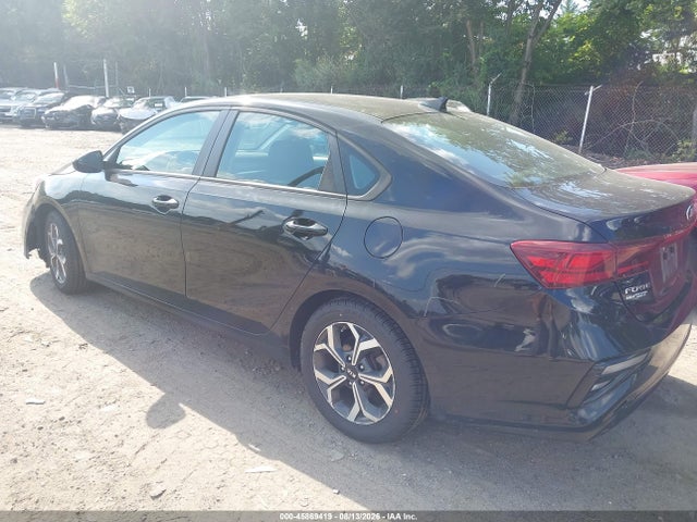 2021 Kia Forte Lxs მანქანა იყიდება აუქციონზე, vin: 3KPF24AD2ME284970, აუქციონის ნომერი: 45869419