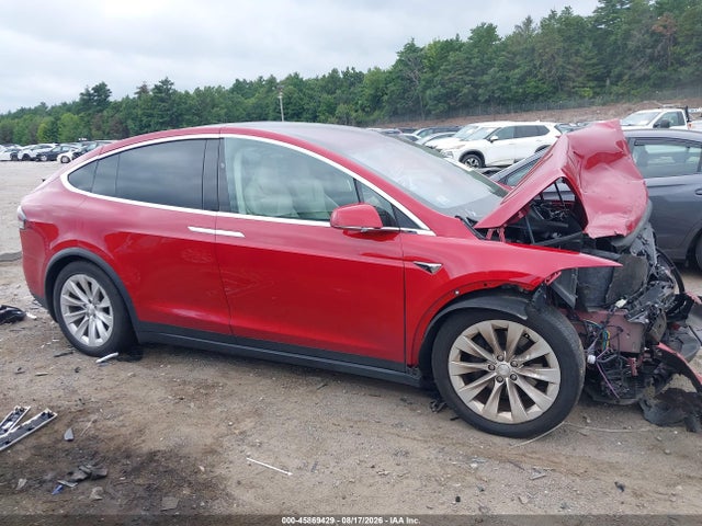 Продаж на аукціоні авто 2018 Tesla Model X 100d/75d/p100d, vin: 5YJXCDE23JF137587, номер лоту: 45869429