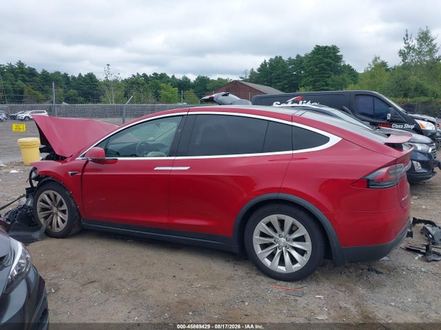 Продаж на аукціоні авто 2018 Tesla Model X 100d/75d/p100d, vin: 5YJXCDE23JF137587, номер лоту: 45869429