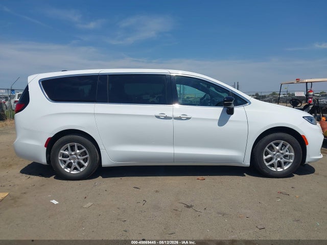 Chrysler Pacifica Select 2025 2C4RC1BG5SR552164 Image 13