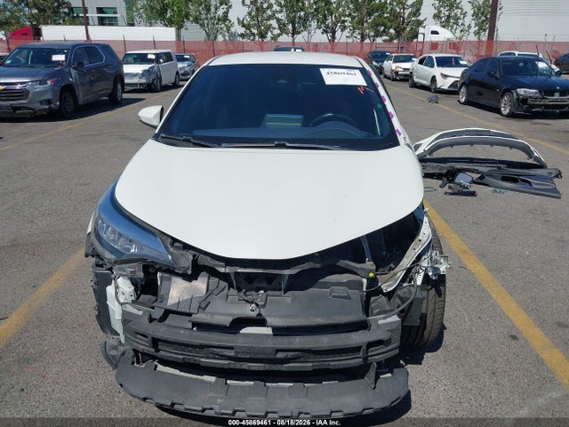 Toyota C-HR XLE 2021 JTNKHMBXXM1102940 Image 13