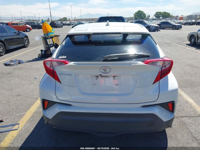Toyota C-HR XLE 2021 JTNKHMBXXM1102940 Image 17