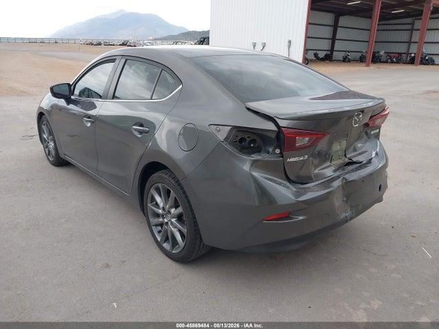 3MZBN1V36JM212206 Mazda Mazda3 Touring
