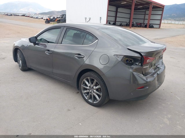 3MZBN1V36JM212206 Mazda Mazda3 Touring