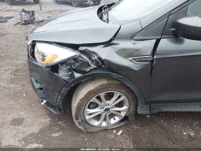 Продажа на аукционе авто 2019 Ford Escape Se, vin: 1FMCU0GD4KUA33858, номер лота: 45869483