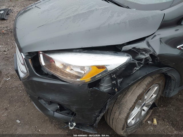 Продажа на аукционе авто 2019 Ford Escape Se, vin: 1FMCU0GD4KUA33858, номер лота: 45869483