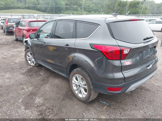 Продажа на аукционе авто 2019 Ford Escape Se, vin: 1FMCU0GD4KUA33858, номер лота: 45869483