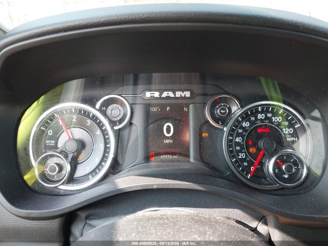 45869528 :رقم المزاد ، 1C6SRFBT6MN505453 vin ، 2021 Ram 1500 Big Horn  4x4 6'4 Box مزاد بيع