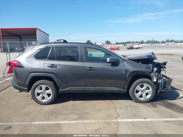 Продажа на аукционе авто 2021 Toyota Rav4 Xle, vin: 2T3P1RFV3MC248202, номер лота: 45869598