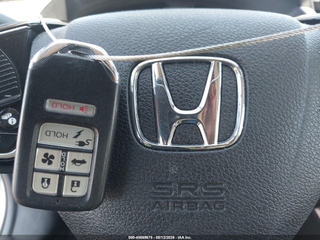 Продажа на аукционе авто 2018 Honda Clarity Plug-in Hybrid Touring, vin: JHMZC5F3XJC001474, номер лота: 45869675