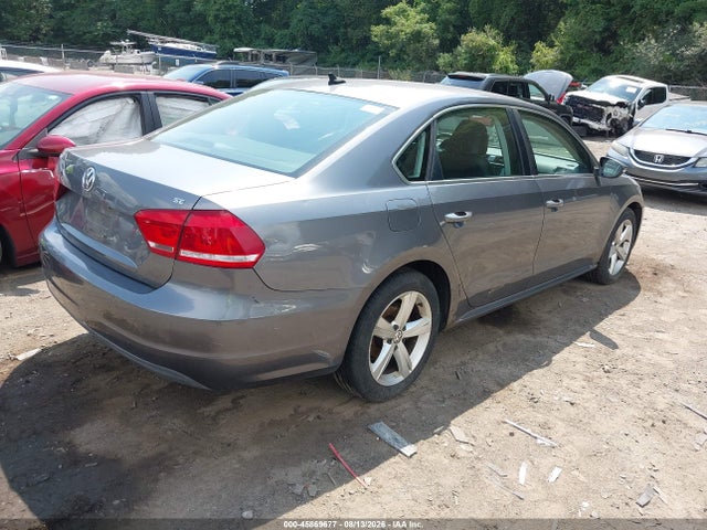 2012 Volkswagen Passat 2.5l Se მანქანა იყიდება აუქციონზე, vin: 1VWBP7A36CC031775, აუქციონის ნომერი: 45869677