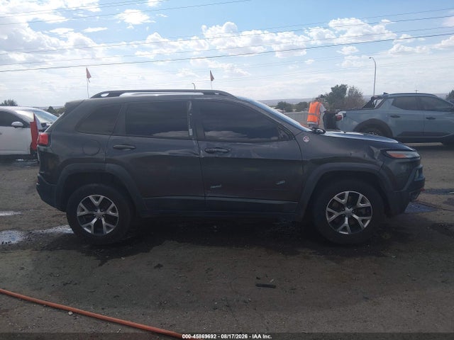 Продаж на аукціоні авто 2015 Jeep Cherokee Trailhawk, vin: 1C4PJMBS2FW673041, номер лоту: 45869692
