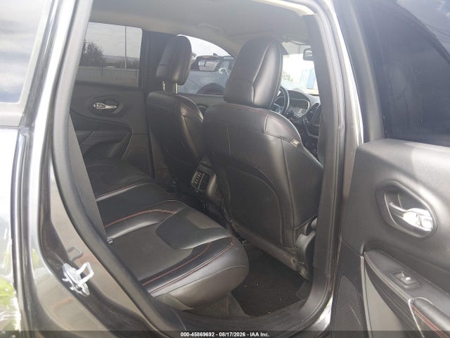 Продаж на аукціоні авто 2015 Jeep Cherokee Trailhawk, vin: 1C4PJMBS2FW673041, номер лоту: 45869692
