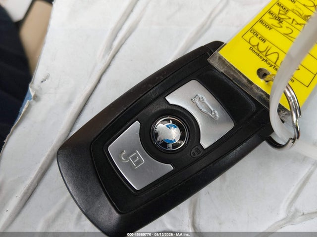 BMW 320i 2014 WBA3B1G53ENS79076 Image 11