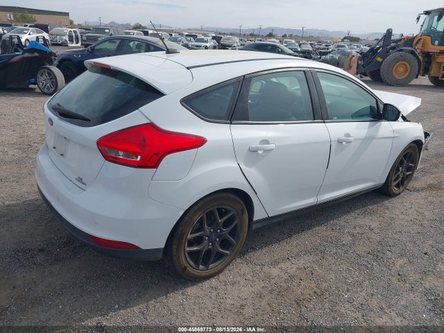 Ford FOCUS SE 2016 1FADP3K26GL311816 Image 4