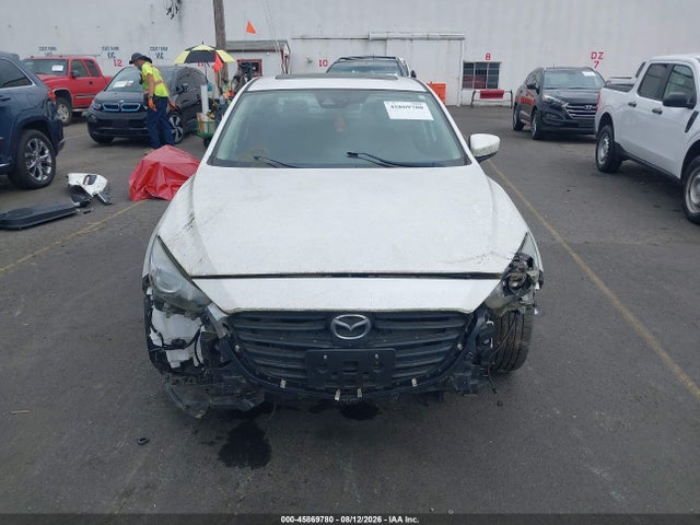 Mazda Mazda3 Touring 2018 3MZBN1V31JM192236 Image 13