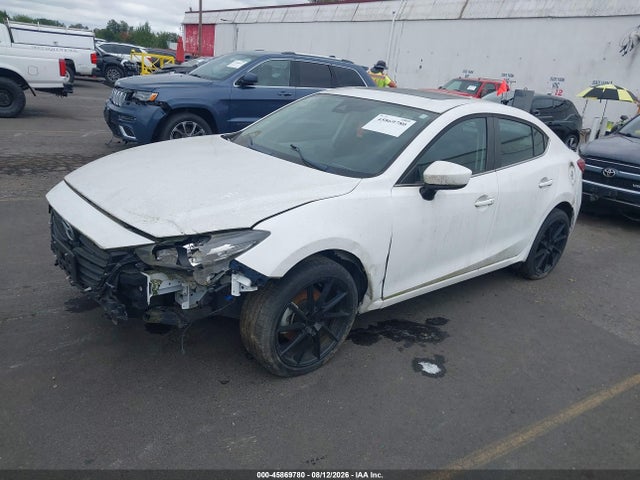 Mazda Mazda3 Touring 2018 3MZBN1V31JM192236 Image 2