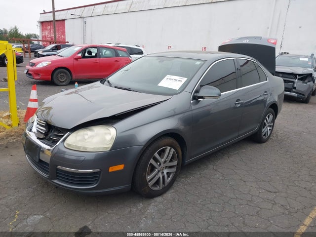 Продажа на аукционе авто 2005 Volkswagen Jetta 2.5, vin: 3VWSG71K05M638229, номер лота: 45869800