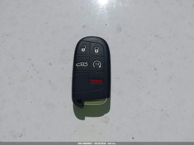 45869801 :رقم المزاد ، 2C3CA5CG8BH582660 vin ، 2011 Chrysler 300 Limited مزاد بيع