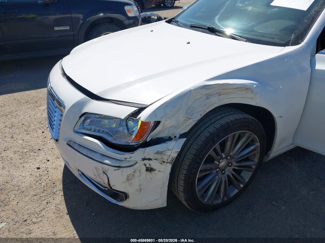 45869801 :رقم المزاد ، 2C3CA5CG8BH582660 vin ، 2011 Chrysler 300 Limited مزاد بيع