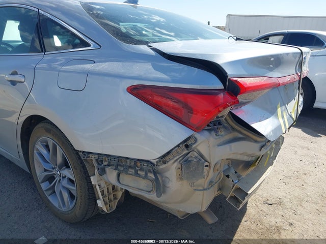 45869802 :رقم المزاد ، 4T1A21FBXLU012193 vin ، 2020 Toyota Avalon Hybrid Xle مزاد بيع