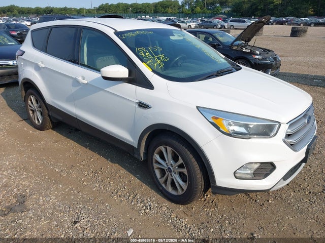 Продажа на аукционе авто 2017 Ford Escape Se, vin: 1FMCU9GDXHUD73738, номер лота: 45869816