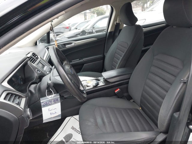 3FA6P0H76JR133523 Ford FUSION SE