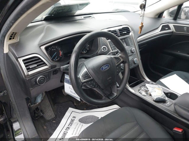 3FA6P0H76JR133523 Ford FUSION SE