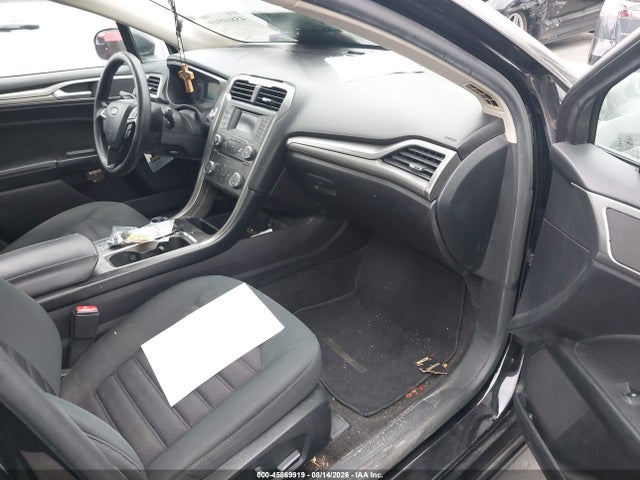 3FA6P0H76JR133523 Ford FUSION SE