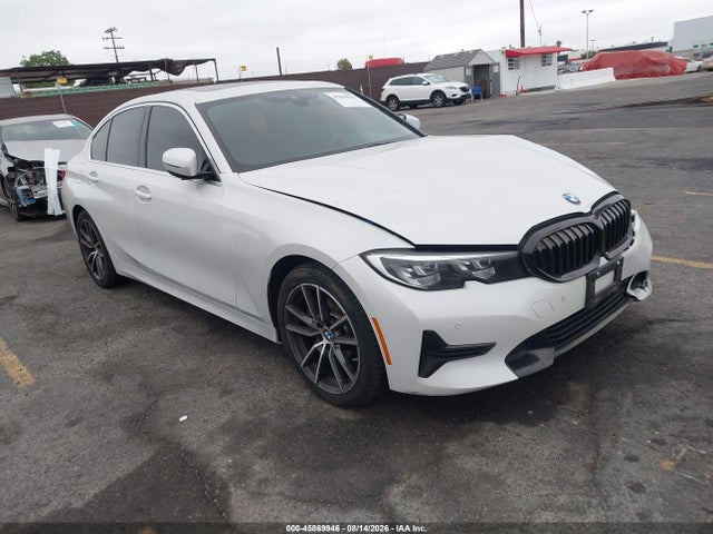 45869946 :رقم المزاد ، 3MW5P7J0XM8B55110 vin ، 2021 Bmw 330e مزاد بيع