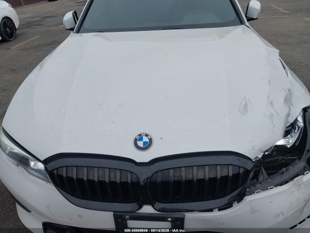 45869946 :رقم المزاد ، 3MW5P7J0XM8B55110 vin ، 2021 Bmw 330e مزاد بيع
