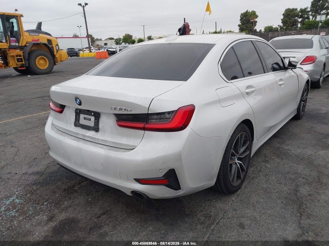 45869946 :رقم المزاد ، 3MW5P7J0XM8B55110 vin ، 2021 Bmw 330e مزاد بيع