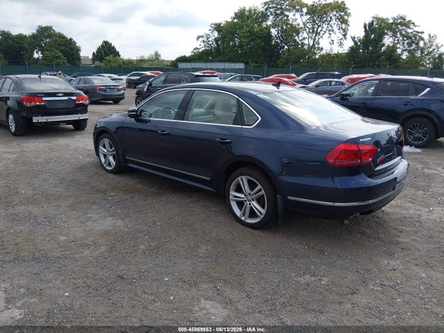 Продаж на аукціоні авто 2015 Volkswagen Passat 2.0l Tdi Se, vin: 1VWBV7A39FC079040, номер лоту: 45869953