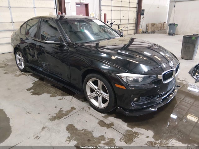 45869969 :رقم المزاد ، WBA3B5C5XDF594690 vin ، 2013 Bmw 328i Xdrive مزاد بيع