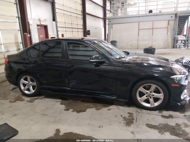 45869969 :رقم المزاد ، WBA3B5C5XDF594690 vin ، 2013 Bmw 328i Xdrive مزاد بيع