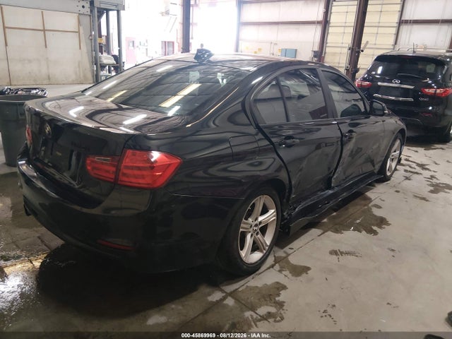 45869969 :رقم المزاد ، WBA3B5C5XDF594690 vin ، 2013 Bmw 328i Xdrive مزاد بيع