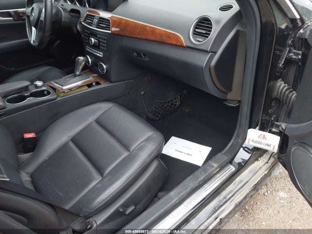 45869977 :رقم المزاد ، WDDGF4HB5DR269869 vin ، 2013 Mercedes-benz C 250 Sport مزاد بيع