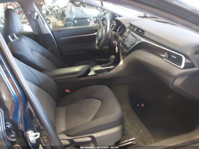 Продаж на аукціоні авто 2018 Toyota Camry Le, vin: 4T1B11HK8JU667132, номер лоту: 45869997