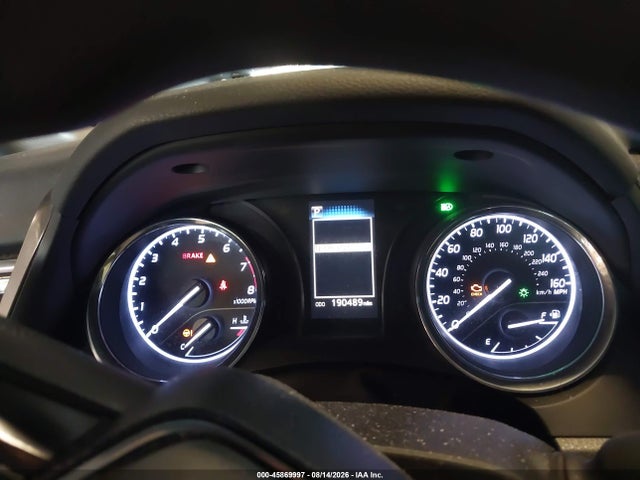 Продаж на аукціоні авто 2018 Toyota Camry Le, vin: 4T1B11HK8JU667132, номер лоту: 45869997