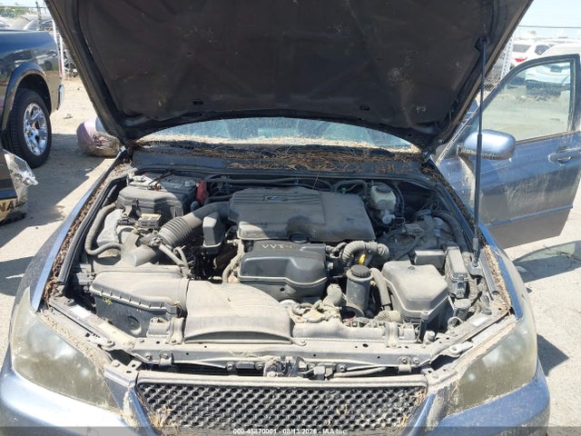 2005 Lexus Is 300 მანქანა იყიდება აუქციონზე, vin: JTHBD192450100826, აუქციონის ნომერი: 45870001