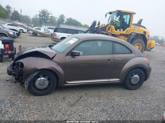 Продаж на аукціоні авто 2012 Volkswagen Beetle 2.5l, vin: 3VWJP7AT3CM638405, номер лоту: 45870046